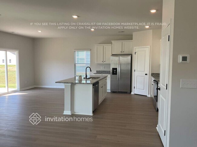 Building Photo - 3315 Fox Hall Dr