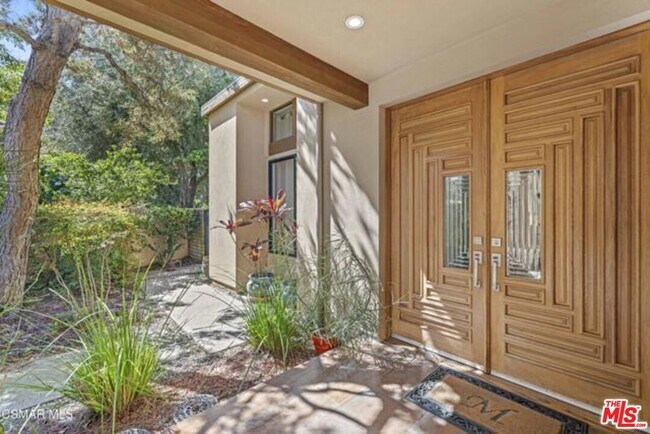 Foto del edificio - 17424 Cumpston St