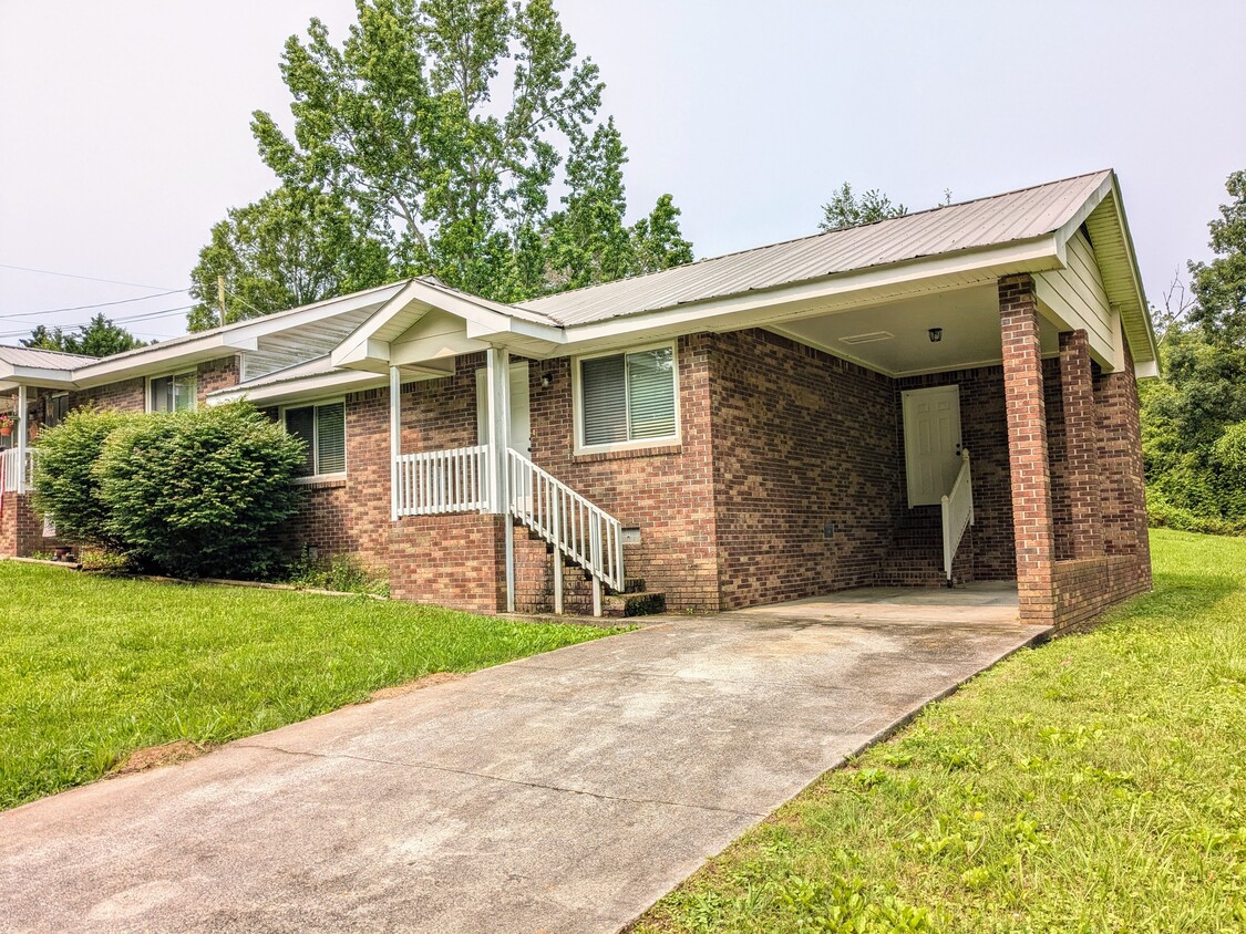 Primary Photo - 2003 Glisson Dr