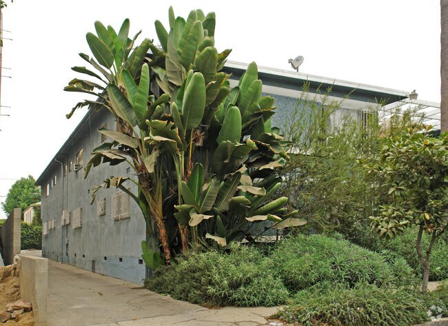 Building Photo - 3321 S Canfield Ave