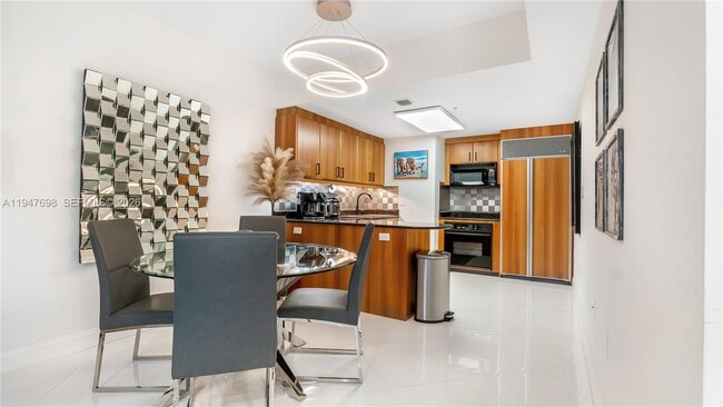 Foto del edificio - 2110 N Ocean Blvd