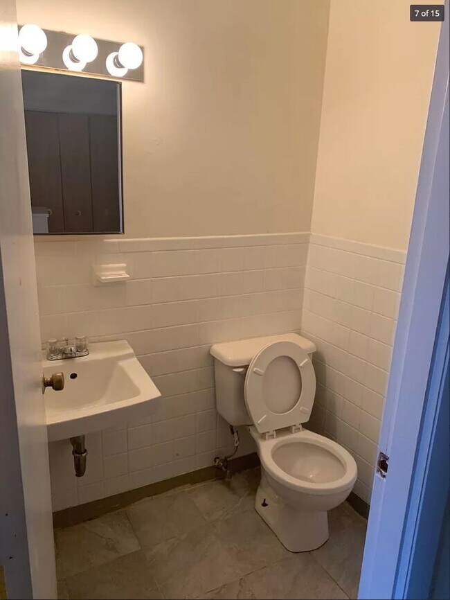Building Photo - Bright, Spacious Allston Packards Corner w...