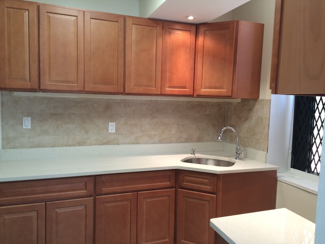 1044 Findlay Ave Unit 9, Bronx, NY 10456 Apartments in Bronx, NY