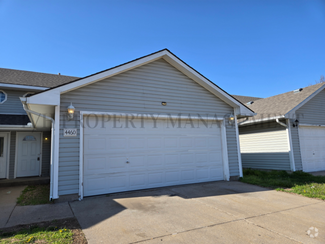 Building Photo - 4460 S Elizabeth Ave