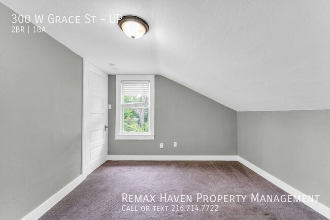 Building Photo - 300 W Grace St. Bedford, OH - Spacious 2 b...