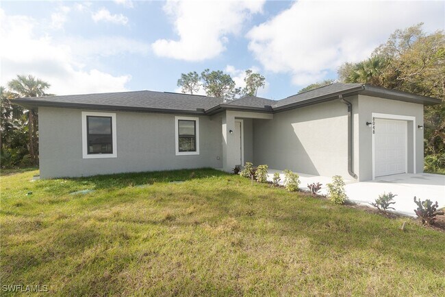 Foto del edificio - 8048 Sherwood Cir