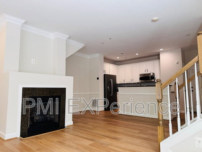 Building Photo - 12414 Open View Ln