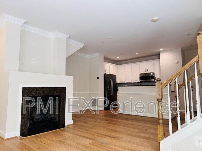 Foto del edificio - 12414 Open View Ln