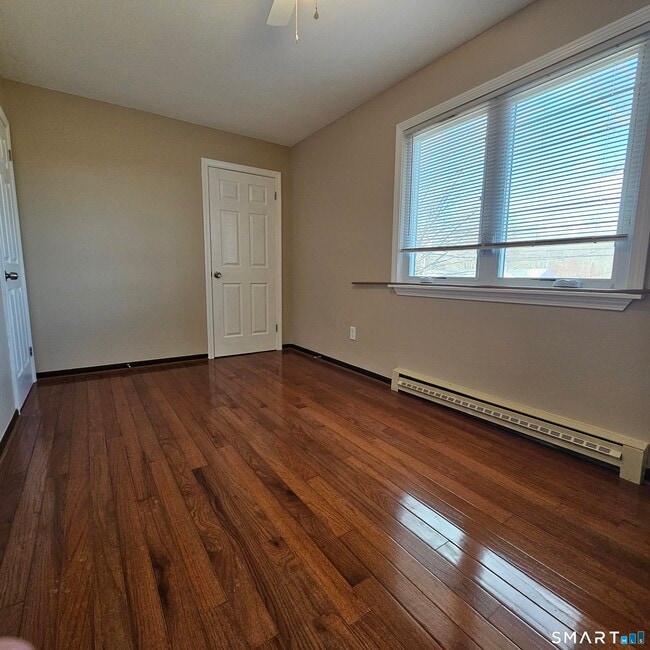 Foto del edificio - 373 Wolcott St