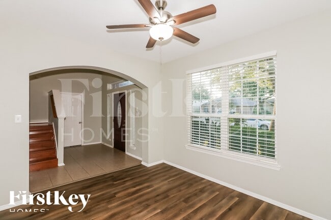 Foto del edificio - 16614 Cold Harbor Ln