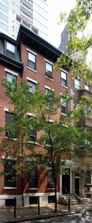 Building Photo - 1711 Spruce St