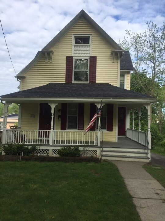 Foto principal - 68 2nd St