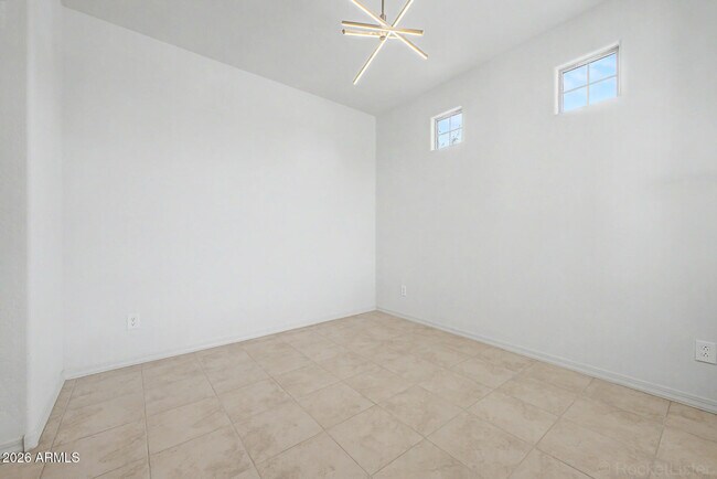 Foto del edificio - 8954 W San Juan Ave