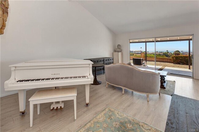 Building Photo - 33915 Calle Borrego