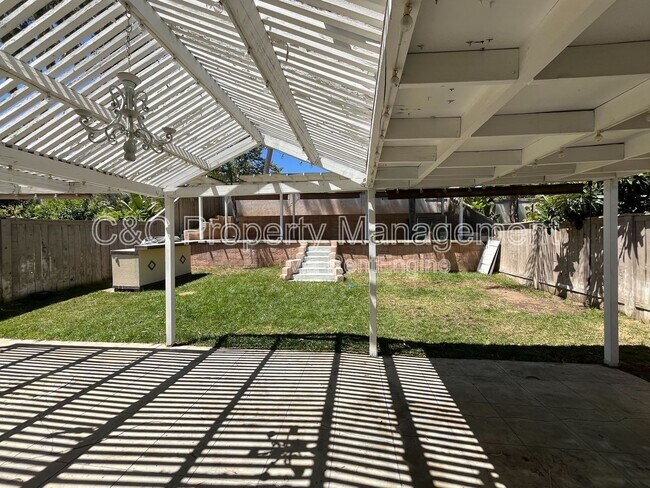 Foto del edificio - 17673 Streamside Ln