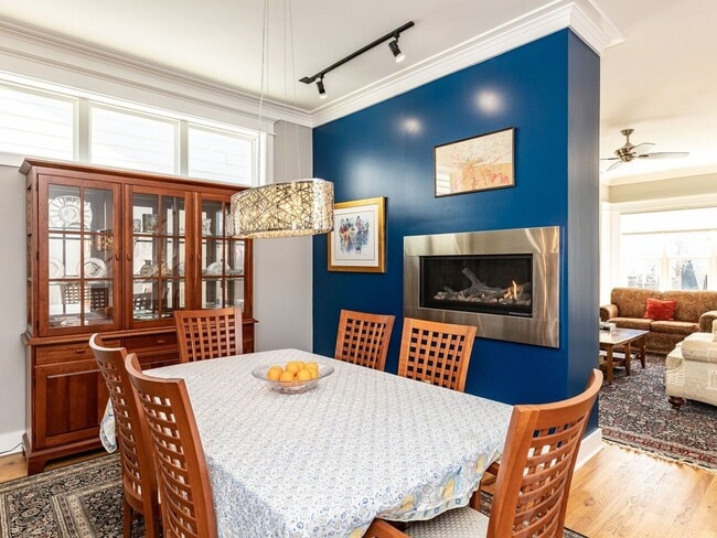 Foto del edificio - 1980 Great Ridge Pkwy