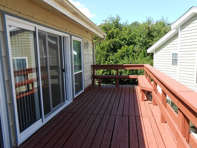 Foto del edificio - 135 April Point Dr N