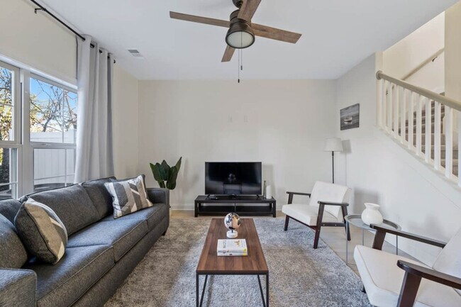 Foto del edificio - 3319 Old Hickory Blvd