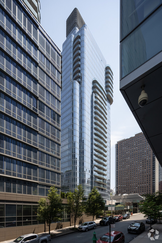 Building Photo - Element