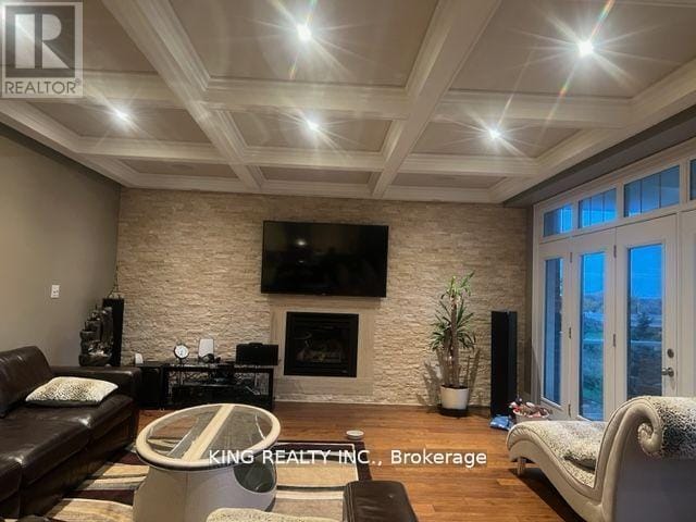 Building Photo - 136 Coastline Dr
