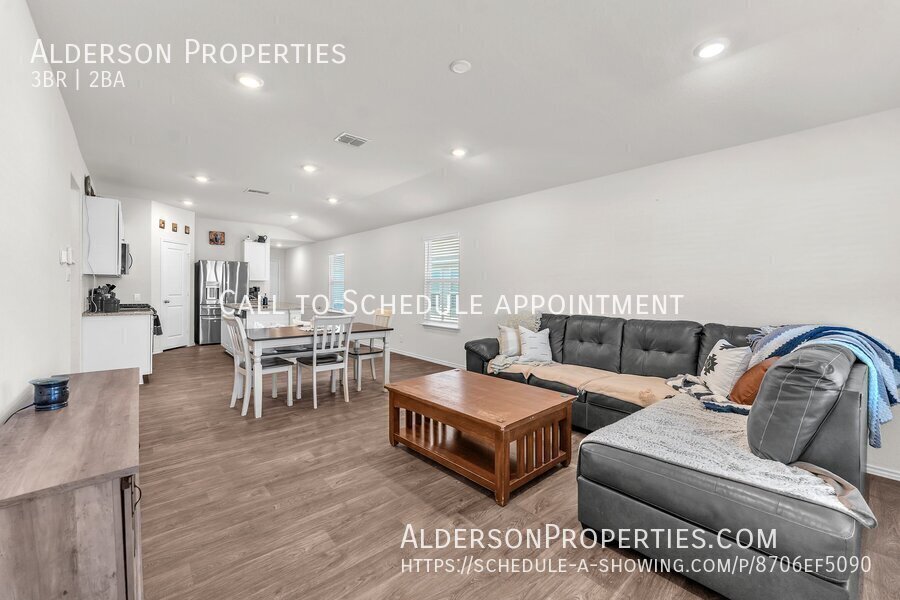 Photo - 4410 Lake Ritter -