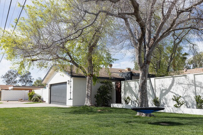 Building Photo - 5210 N 18th St