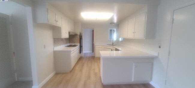 Building Photo - 5219 Kisa Ct