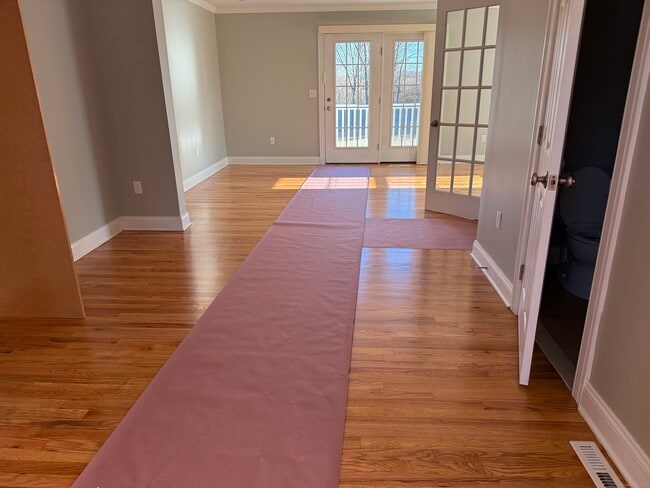 Foto del edificio - 57 Hollis Dr