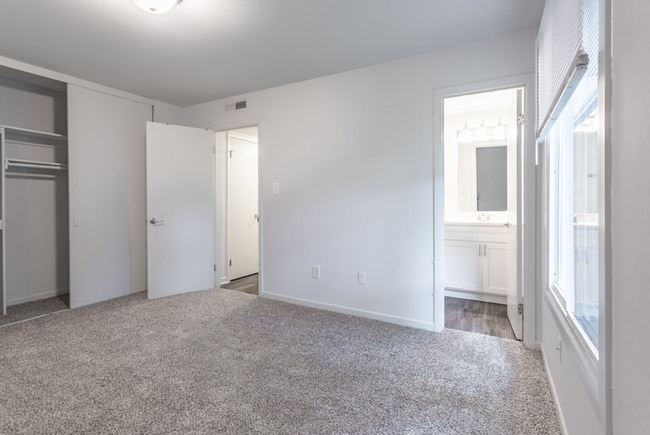 Interior Photo - Sonoma Woods