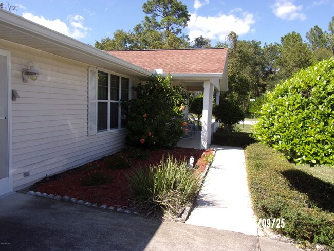 Building Photo - 11624 SW 81st Ave