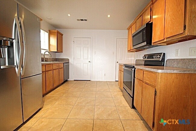 Building Photo - 3809 Joshua Taylor Dr