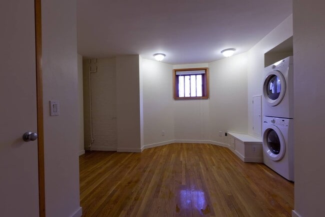 Building Photo - 21 Inman St