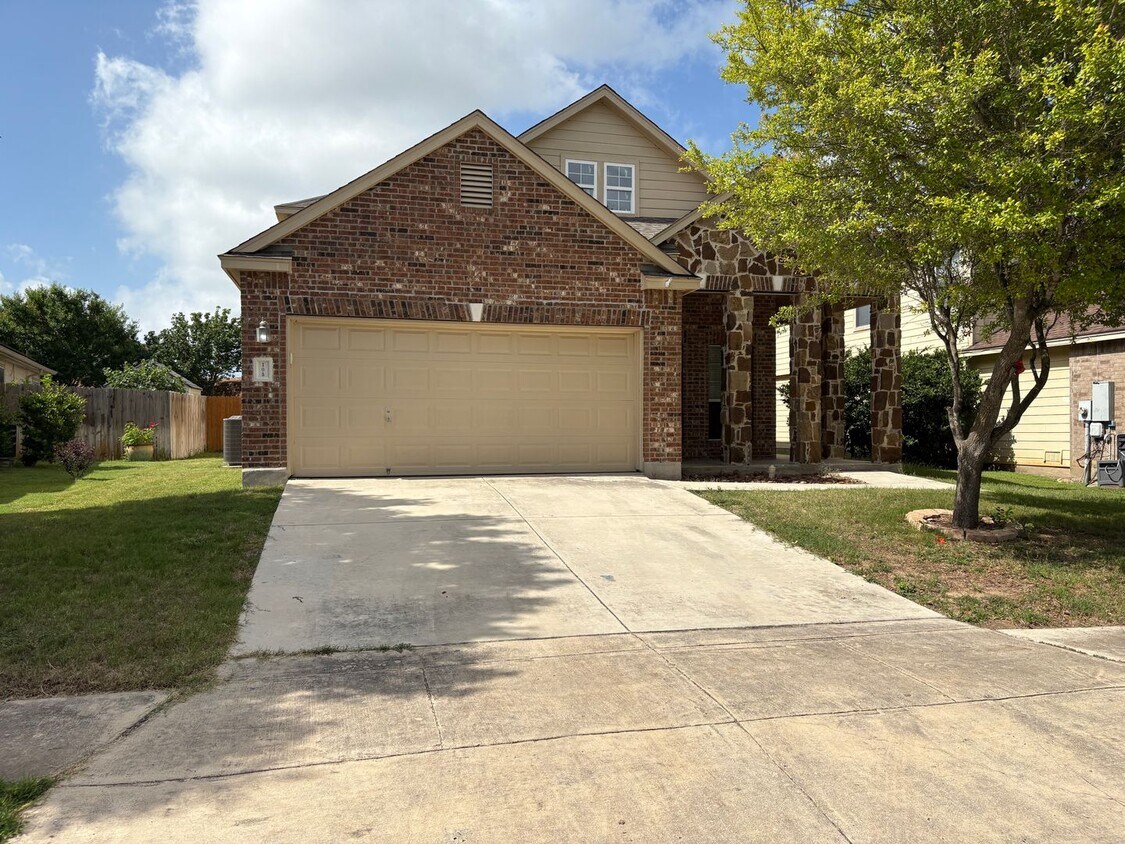Primary Photo - Beautiful home in Town Creek Village - Cibolo