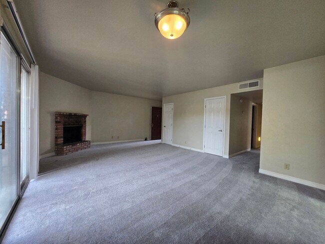 Foto del edificio - 5360 Indian River Dr