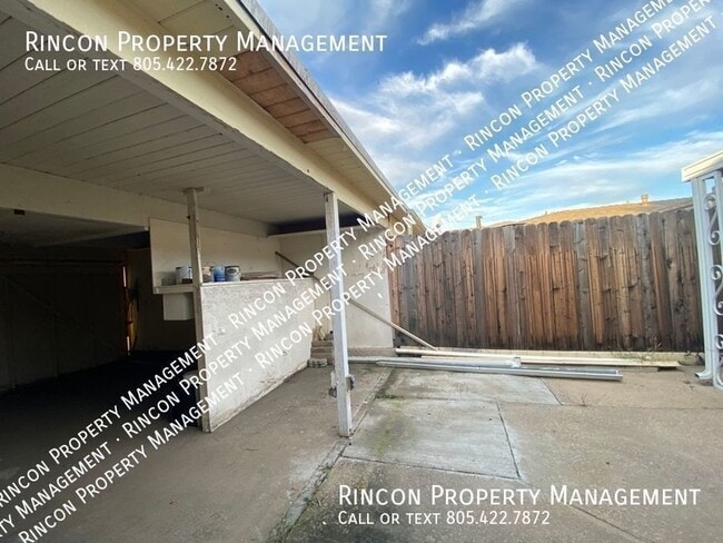 Building Photo - 112 E Garden Green