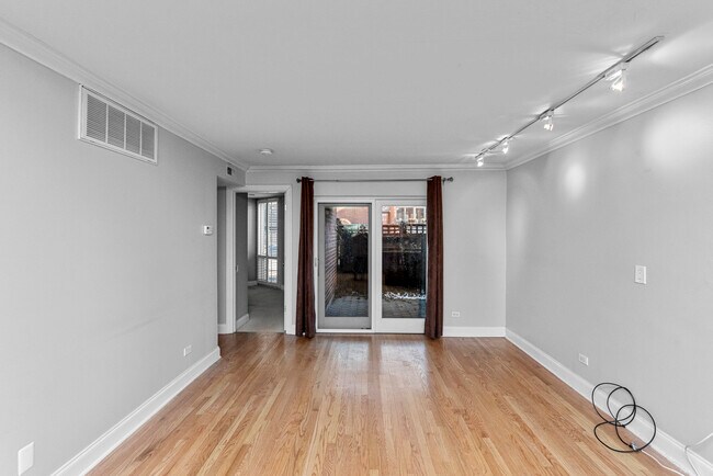 Foto del edificio - 2036 N Larrabee St