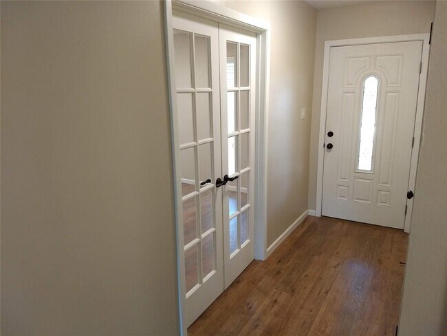 Foto del edificio - 3109 High Meadows Dr