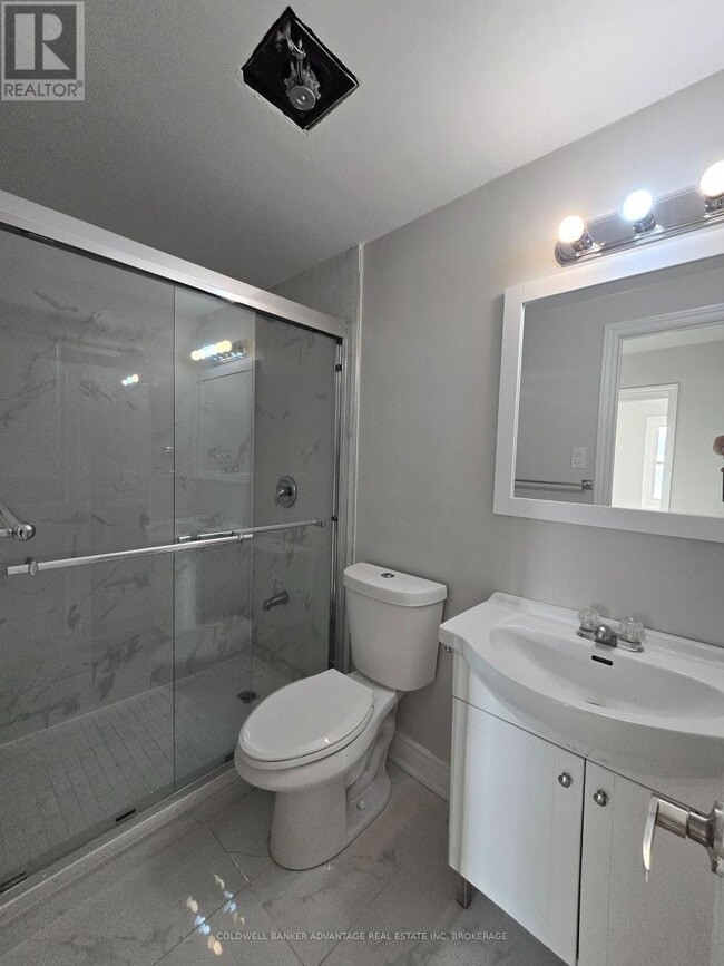 Building Photo - 936 E Main St