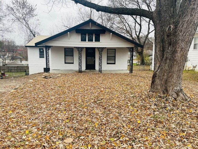 Foto del edificio - 902 S Cedar Ave