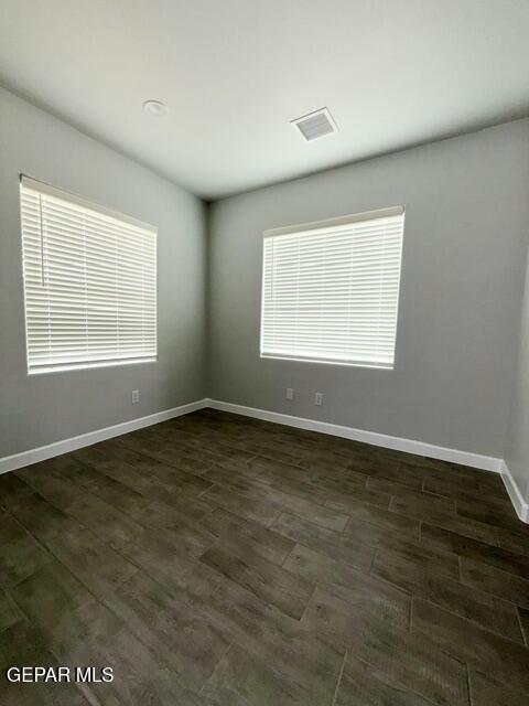 Foto del edificio - 13972 Summer Vly Ave