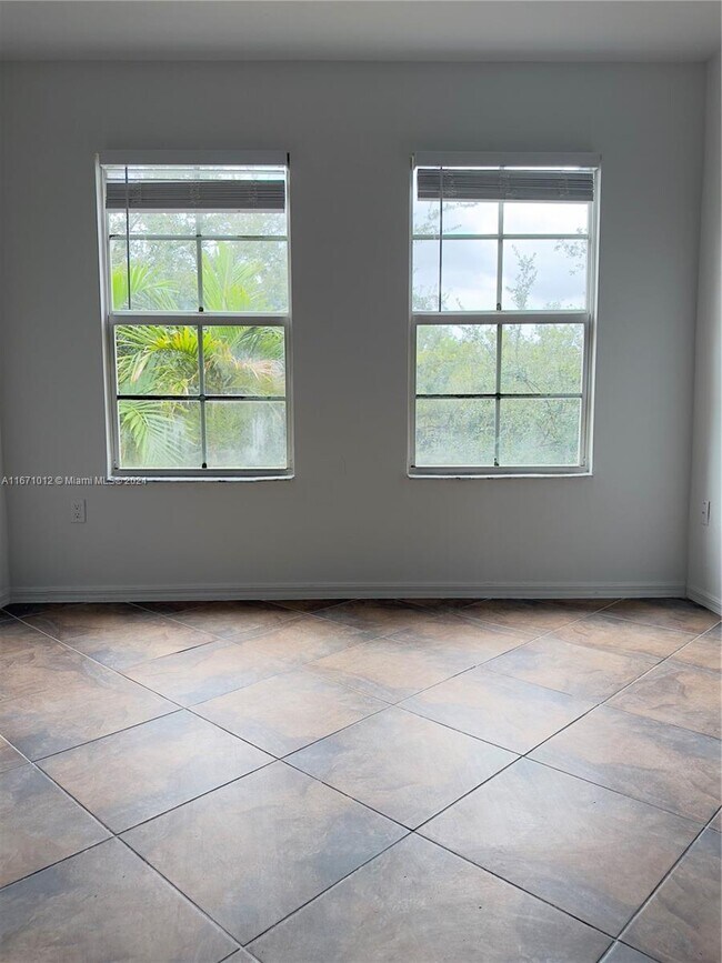 Foto del edificio - 4190 San Marino Blvd