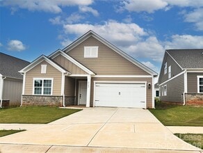 Building Photo - 4745 Anise Cir