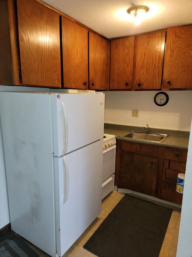 35 Deerfield Ct, East Hartford, CT 06108 Apartments in East Hartford