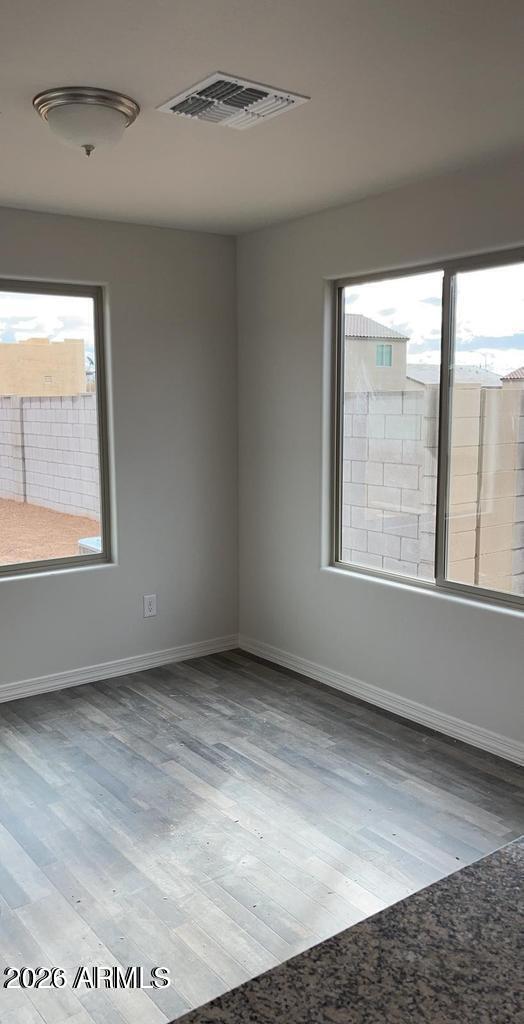 Foto del edificio - 825 Country Village Ln