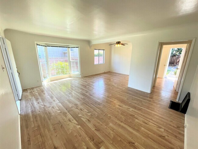 Foto del edificio - 3539-3541 Lewis Ave. Long Beach, CA 90807