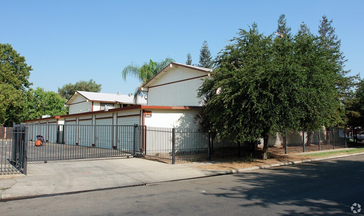 4336 E Hammond Ave, Fresno, CA 93703 4336 E Hammond Ave Fresno, CA Apartments for Rent in