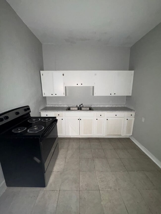Building Photo - 117 Trojan Way