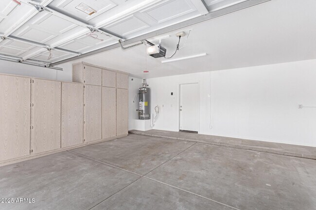 Building Photo - 16455 N 137th Dr