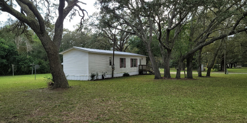 Primary Photo - 1596 W. High Acres St.