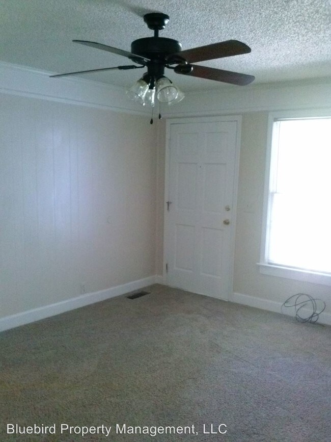 Building Photo - 2 br, 1 bath House - 306 Delaware Street